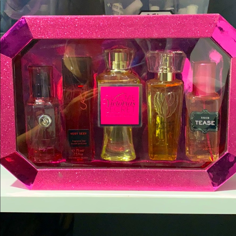 VS holiday set